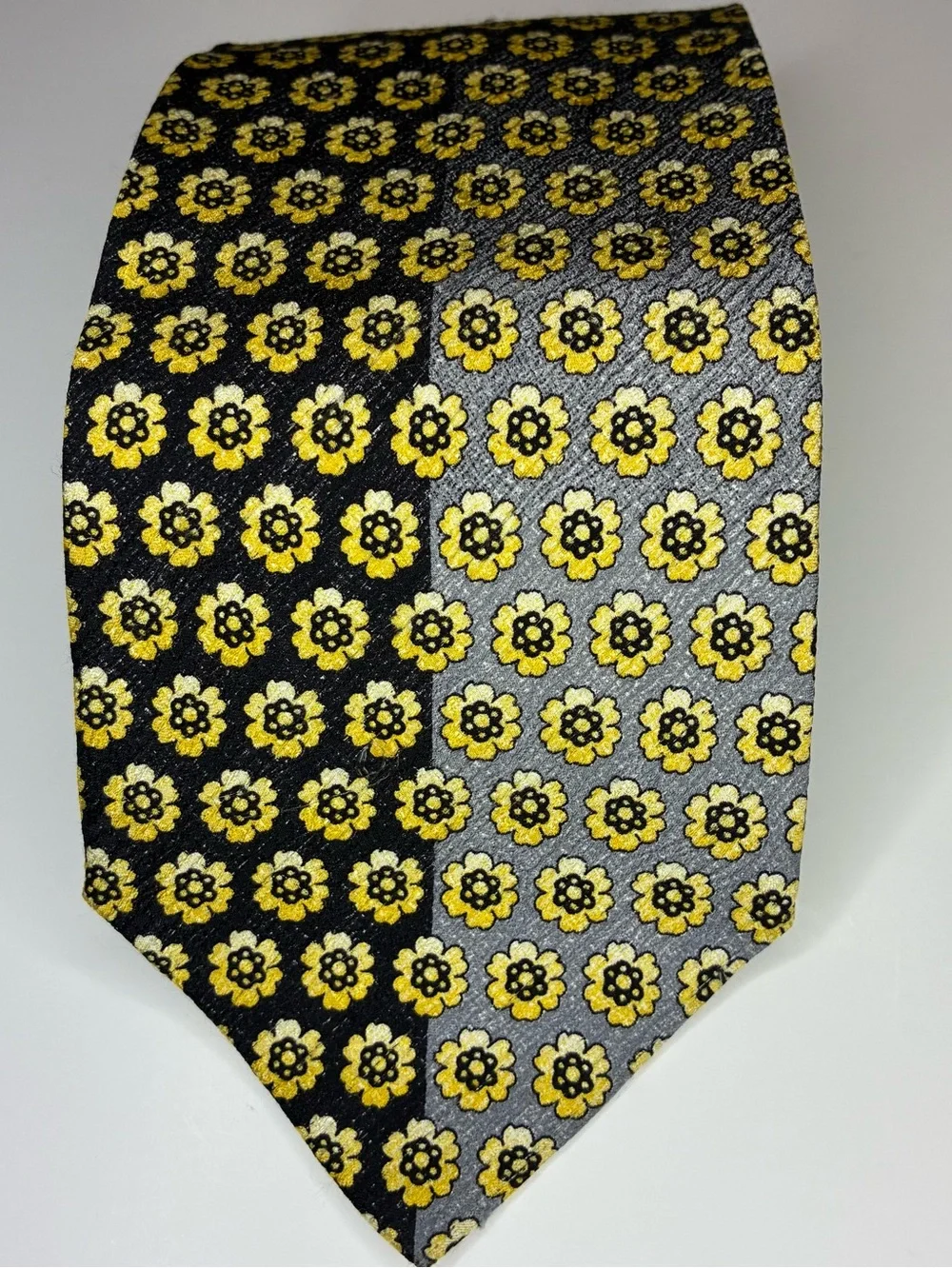 VTG -VITALIANO PANCALDI Rare Luxury Two Tone Weave Tie with Gold Logo Plaque